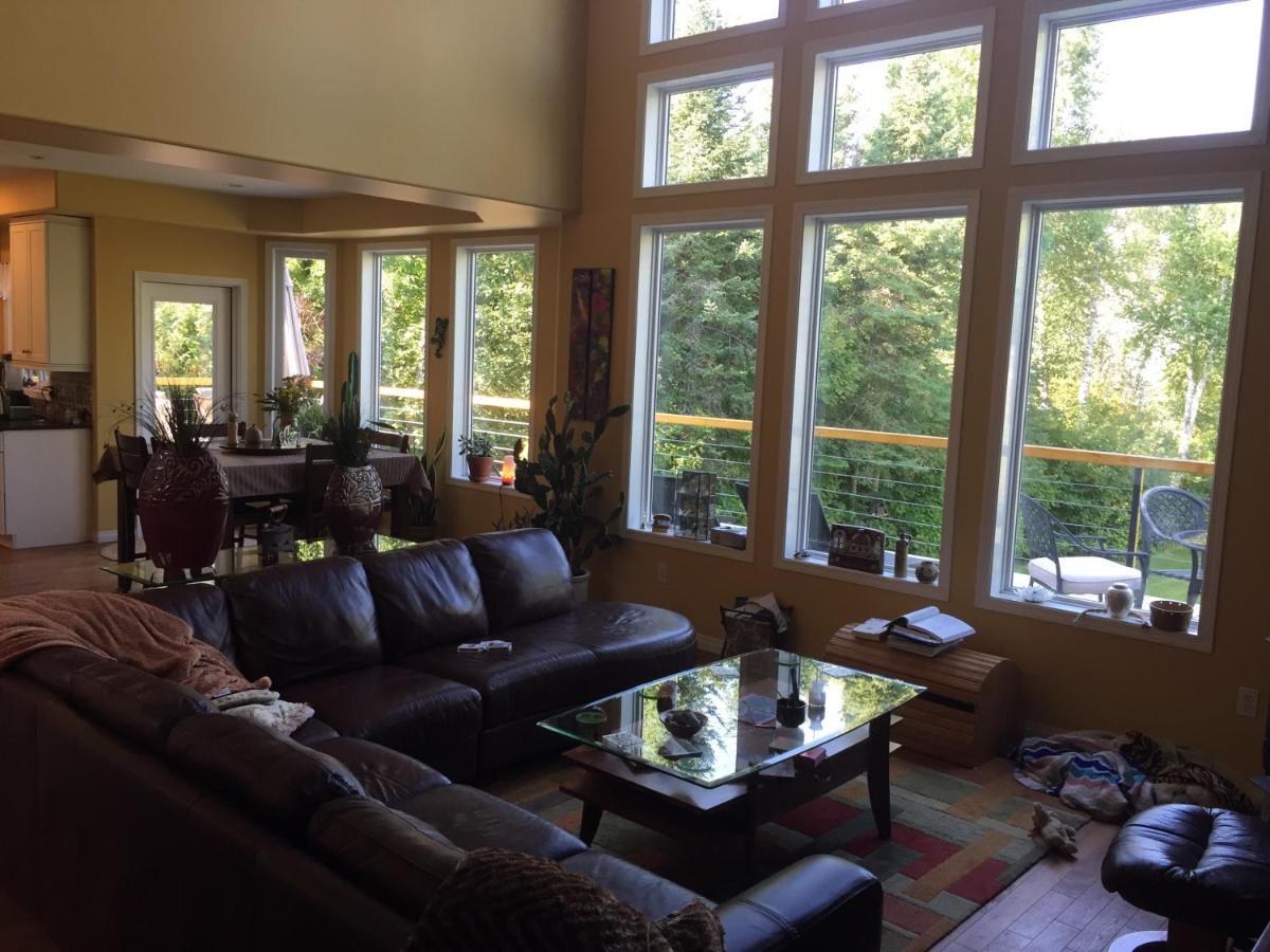 Pebble Springs Bnb Grand Beach Exteriör bild