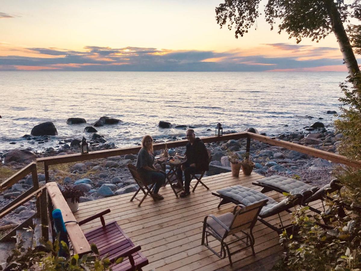 Pebble Springs Bnb Grand Beach Exteriör bild